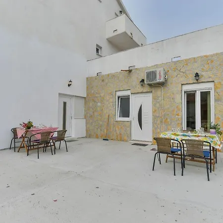 Lavanda Apartament