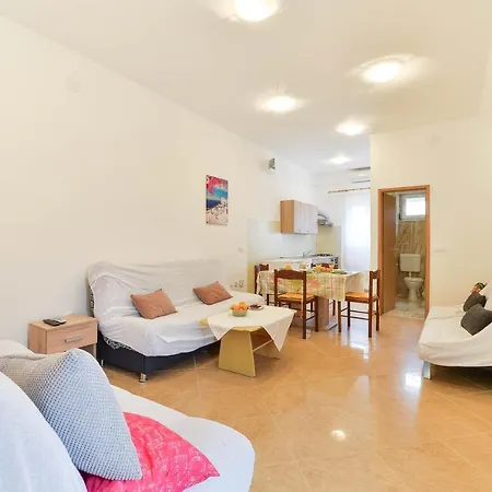 Apartament Lavanda *