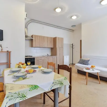 Lavanda Apartament