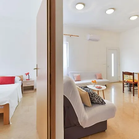 Apartament Lavanda Turanj